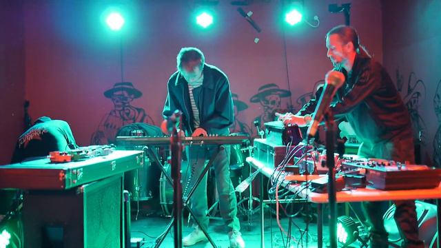 Bong Squad, 1, Brisbane Hotel, nipaluna Hobart, 20.11.2019 смотреть онлайн