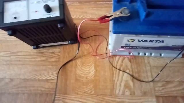 Глюк Акумулятора? Неисправный акумулятор ? , не работает зарядник ? подскажите что делать? смотреть онлайн