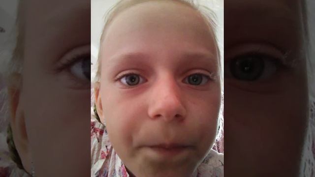Надуваю пузырь из жвачки/ Получилось или нет?!? смотреть онлайн