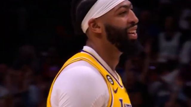 Nikola Jokić hits a Sombor Shuffle buzzer beater over Anthony Davis смотреть онлайн
