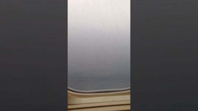 Maldives landing at Male international airport beautiful - Oman Air смотреть онлайн