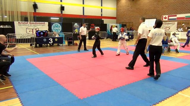 Theodora Tsokou v Poppy Giles Flanders Cup 2017 смотреть онлайн