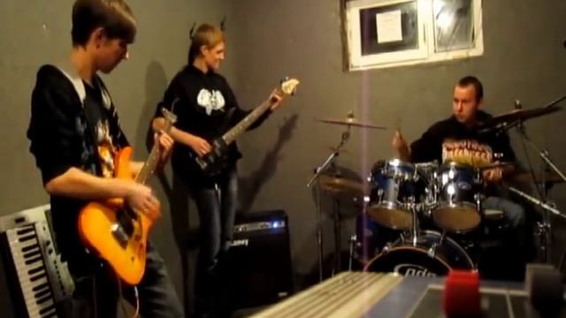 Кавер Кузнечик MetaL Версия смотреть онлайн