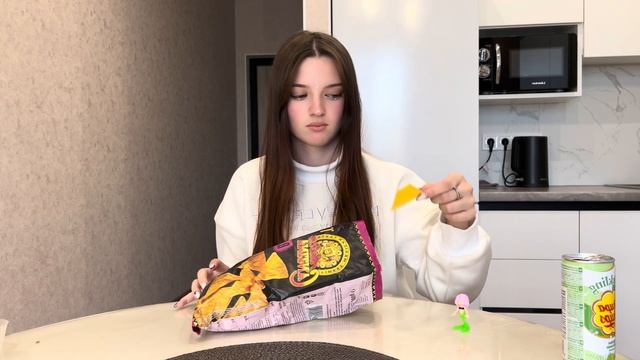 ПРОБУЕМ СЛАДОСТИ ИЗ ЕВРОПЫ И АЗИИ смотреть онлайн