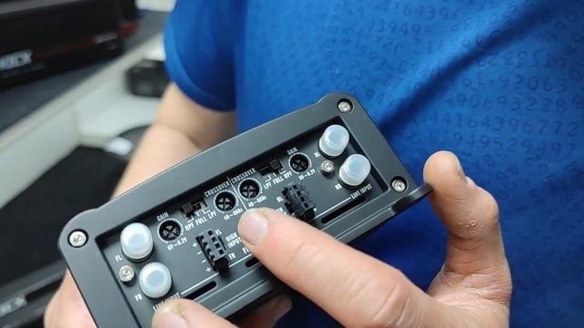 Приехали обновленные и компактные 4-х канальные усилители Kicx Angry Ant F4 и D4