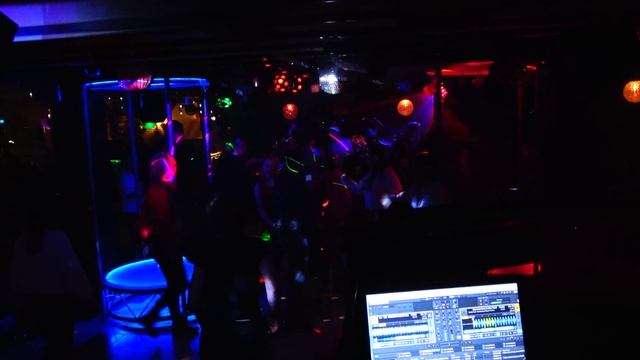 Ночной клуб "Дуэт" Москва 02.11.2019 - 2 (DJ Titan) смотреть онлайн