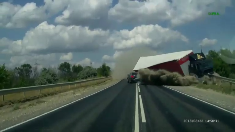 Подборка ДТП и ЧП за август и сентябрь 2017 смотреть онлайн