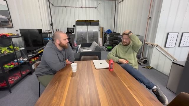 Here's Why I Ordered A Volkswagen ID.4 Over A Tesla Model Y смотреть онлайн