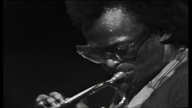 The Continuing Adventures of Miles Davis and Keith Jarrett смотреть онлайн
