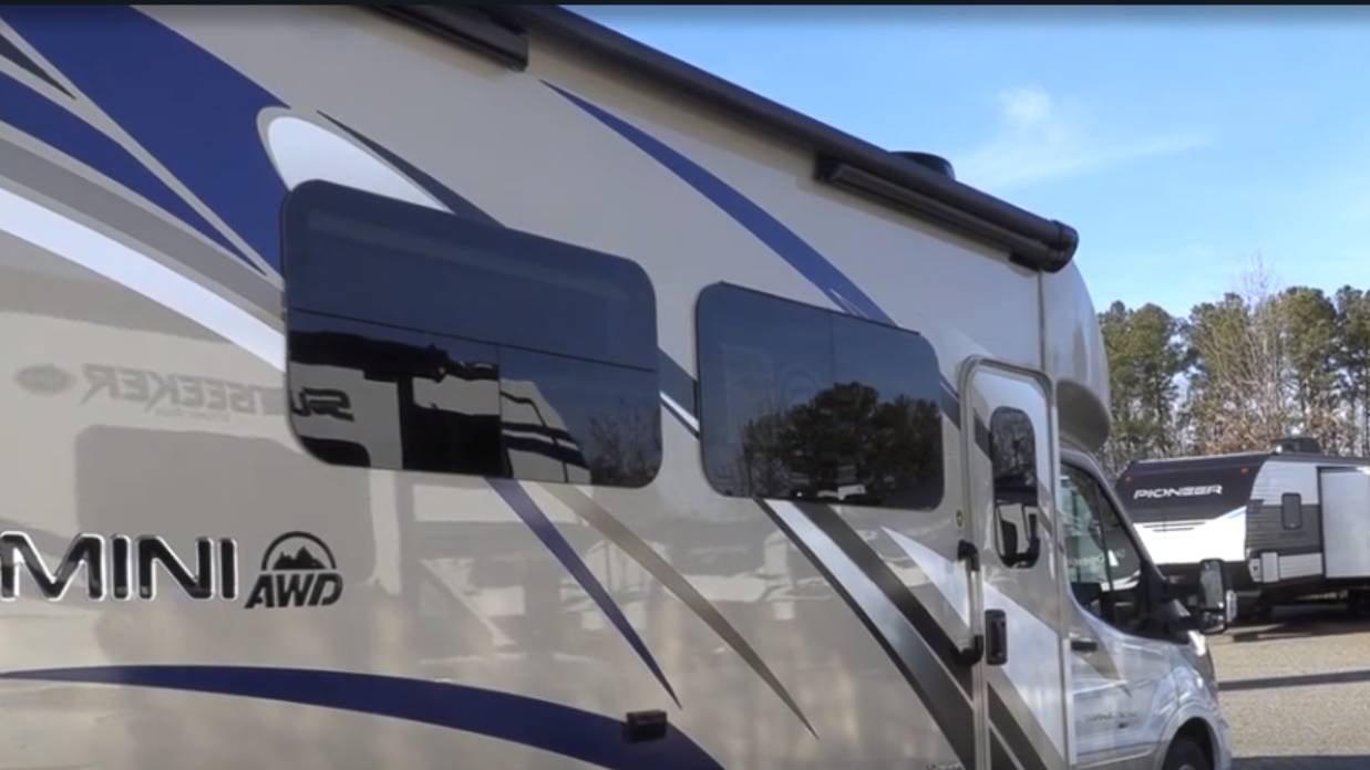 Американский 4x4 по адекватной цене. Хит 2021 года, автодом Thor Gemini 23TE смотреть онлайн