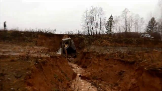 Дорогу в Кинешемском районе вот-вот смоет в реку смотреть онлайн