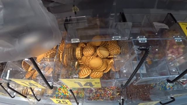 Кто чистит дороги в СНТ / В магазин по заснеженным дорогам / Женька 8 декабря 2021 г. смотреть онлайн