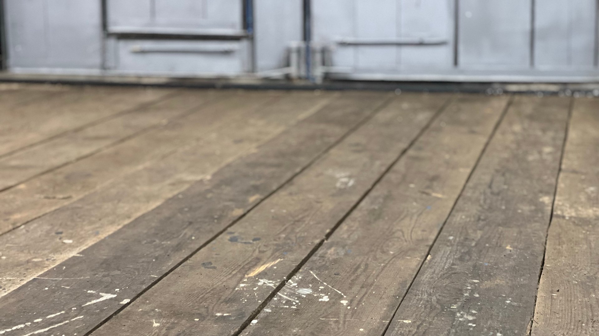 РЕМОНТ ГАРАЖА. ДЕРЕВЯННЫЙ ПОЛ. ЧАСТЬ 2 смотреть онлайн