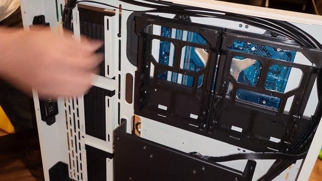 360 Aio Water Cooler：Lian Li Galahad UNI Fan Edition,no RGB Header On Motherboard