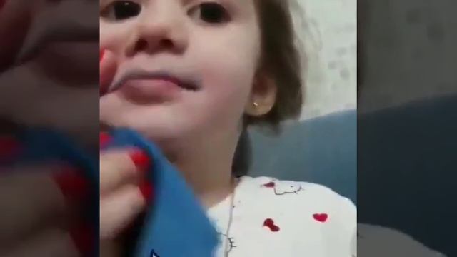 Как смыть зелёнку с нежной кожи малыша // безопасно с салфеткой универсальной от Гринвей смотреть онлайн