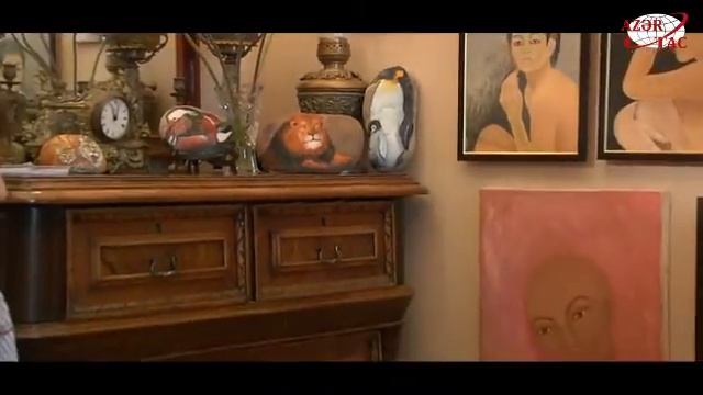 Необычное творчество: красочные рисунки на камнях от Халиды Шарабчиевой смотреть онлайн