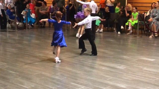 Swing and Sizzle: Peter and Sofia's Jive Dance Extravaganza?⚡? смотреть онлайн