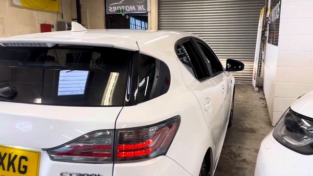 Lexus CT 1.8 200h F Sport CVT Euro 6 (s/s) 5dr смотреть онлайн