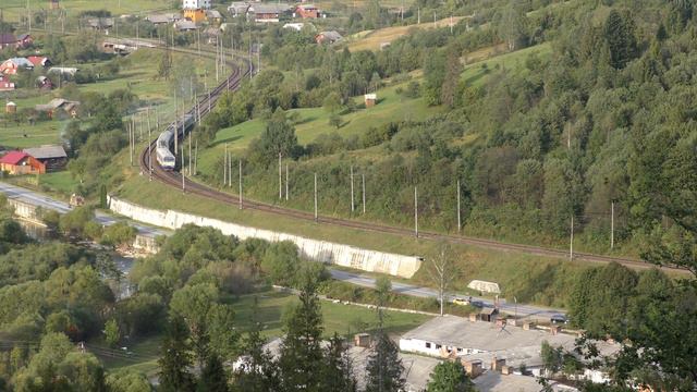 🚆Экс Георгий Кирпа.  Отремонтировали, но про название забыли | Emu-train EPL2T-012 In  Lavochne