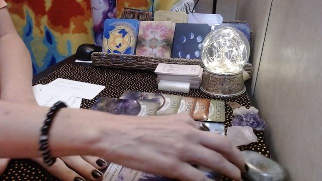 Sagittarius Oracle Message You Need NOW! Accept that everything happens in Divine Order. Face fear. смотреть онлайн