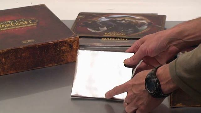 Unboxing World of Warcraft: Mists of Pandaria Collector's Edition смотреть онлайн