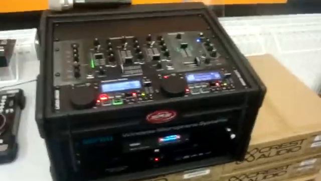 MusicData - Mobilní mixážní pult pro DJ's смотреть онлайн