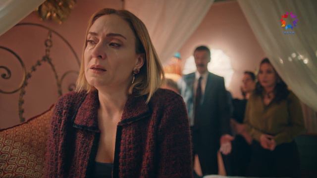 Omuzlarım Emrine Amade Naz Hanım | Sakla Beni 17. Bölüm смотреть онлайн