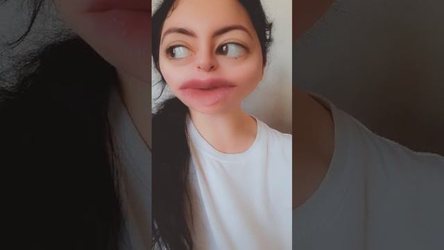 Смотрела Ютуб! смотреть онлайн