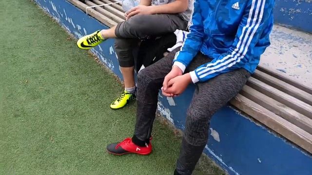 ///Adidas против  Nike/// тренды Какая обувь актуальна  в дворовом футболе часть 2