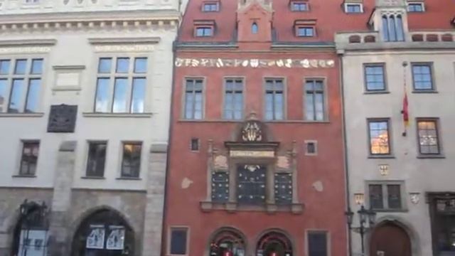 Old Town Square in Prague. смотреть онлайн