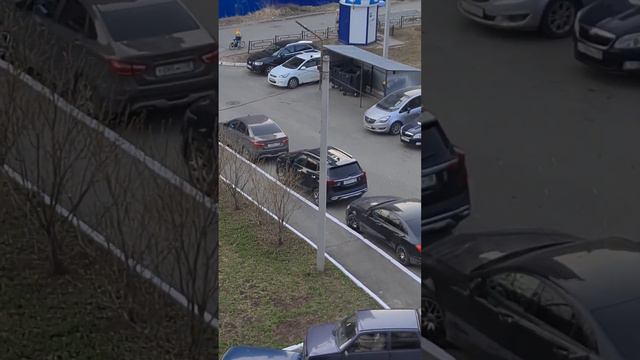 ГДЕ парковать безопаснее авто? смотреть онлайн