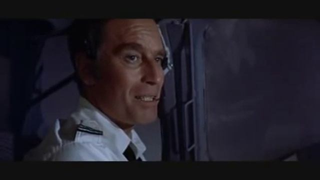 Skyjacked - Low On Fuel смотреть онлайн