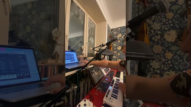 Live jam music Keystep 37 and Ableton - Ambient transformation to Jungle смотреть онлайн
