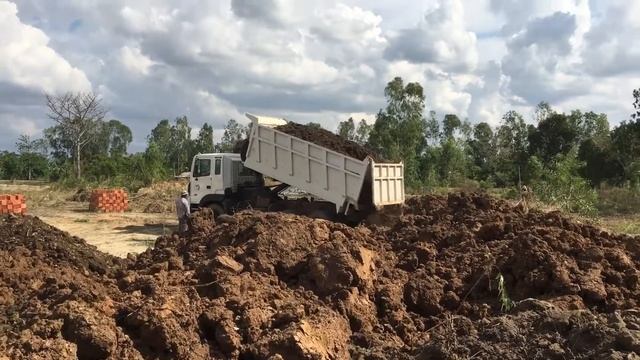 Hyundai HD270 смотреть онлайн