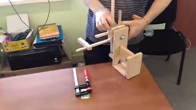 Устройство для перемотки пряжи смотреть онлайн