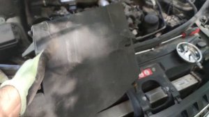 Air Filter Replacement on a Mercedes V6 Diesel with the OM 642 Engine (W164, X164, W211, W221, W251