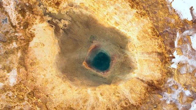 The Land Of Fire and Ice - 4K Video (UHD) Short Film смотреть онлайн