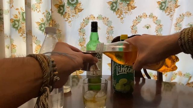 ¿Cómo hacer el Cóctel El Whisky Sobre Rocas? || Bebidas con Whisky смотреть онлайн