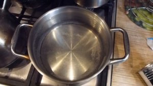 Сколько варить сгущенку в банке до коричневого цвета