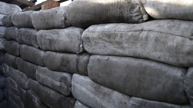 Дом из земли. Стена из земли в мешках. Работа над ошибками. смотреть онлайн