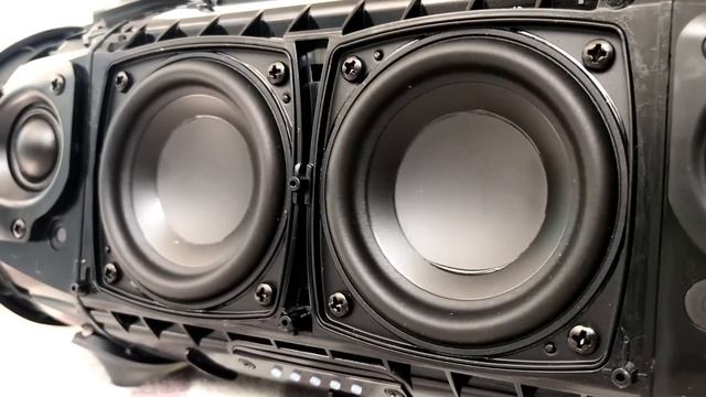 Bass Test - JBL Xtreme 2 смотреть онлайн