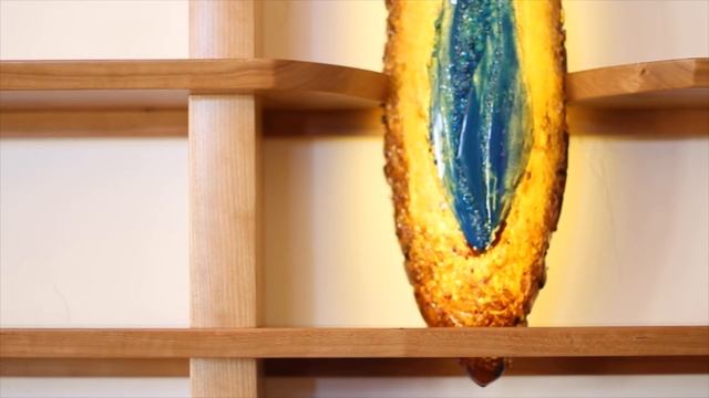 Illuminated Shelf смотреть онлайн