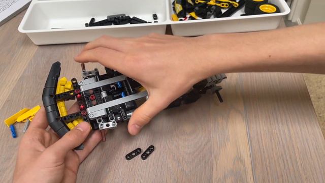 Lego Technic Aston Martin Valkyrie - 42151 alternate смотреть онлайн