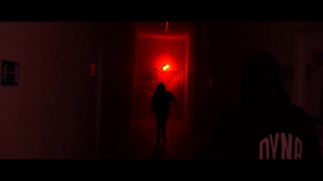 Заброшенная школа 2. Вторая часть полностью озвученного фикшн-сериала. Только в приложении Взахлёб! смотреть онлайн