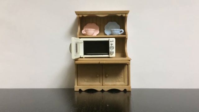 Буфет с микроволновкой Сильваниан Фэмилис.Cupboard with oven Silvanyan families. смотреть онлайн