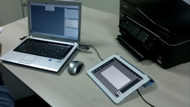 Notebook vs iPad (Ноутбук против iPad) (копия) смотреть онлайн