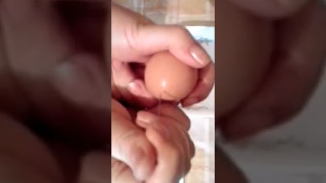 Как быстро выдуть яйцо из скорлупы