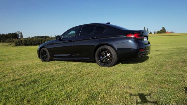 BMW 540d Xdrive G30 LCI - 2021 - Exterior & Interior - Carbonblack, Merino Tartufo, 845 M Jetblack