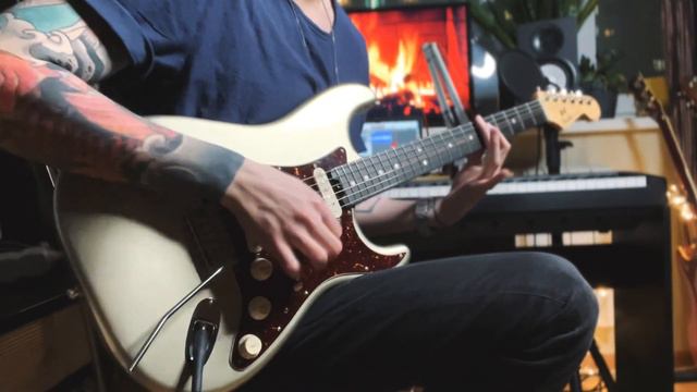 Fender Stratocaster American Elite смотреть онлайн