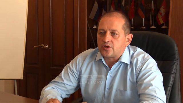 Юных горожан ждет подарок от мэрии в День знаний смотреть онлайн